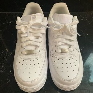 Nike Air Force 1 Low